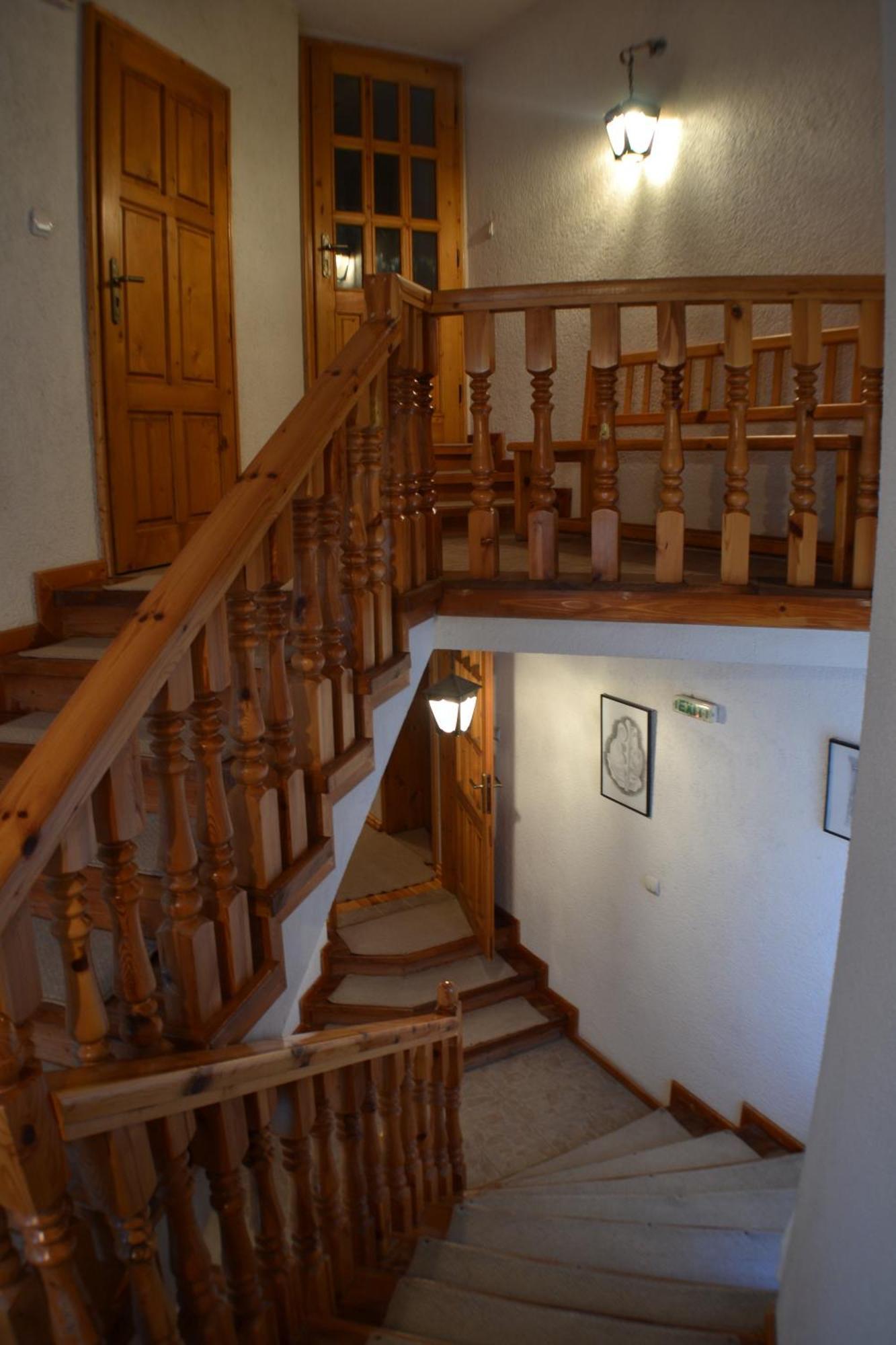 Family Hotel Silver Smolyan Buitenkant foto