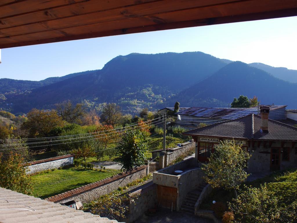 Family Hotel Silver Smolyan Buitenkant foto